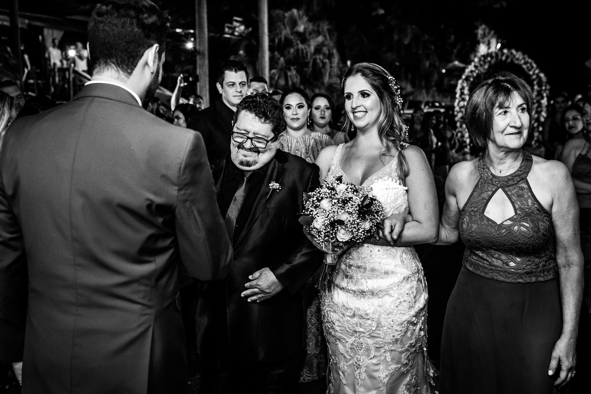 Foto Fotografia de Casamento Na Cidade de Franca de Paula e Miller Foto Fotografia de Casamento Na Cidade de Franca de Paula e Miller - Imagem 15